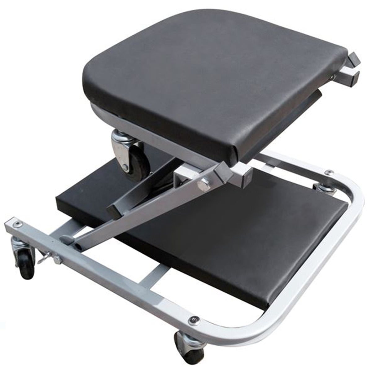 Ensemble planche à roulettes + tabouret