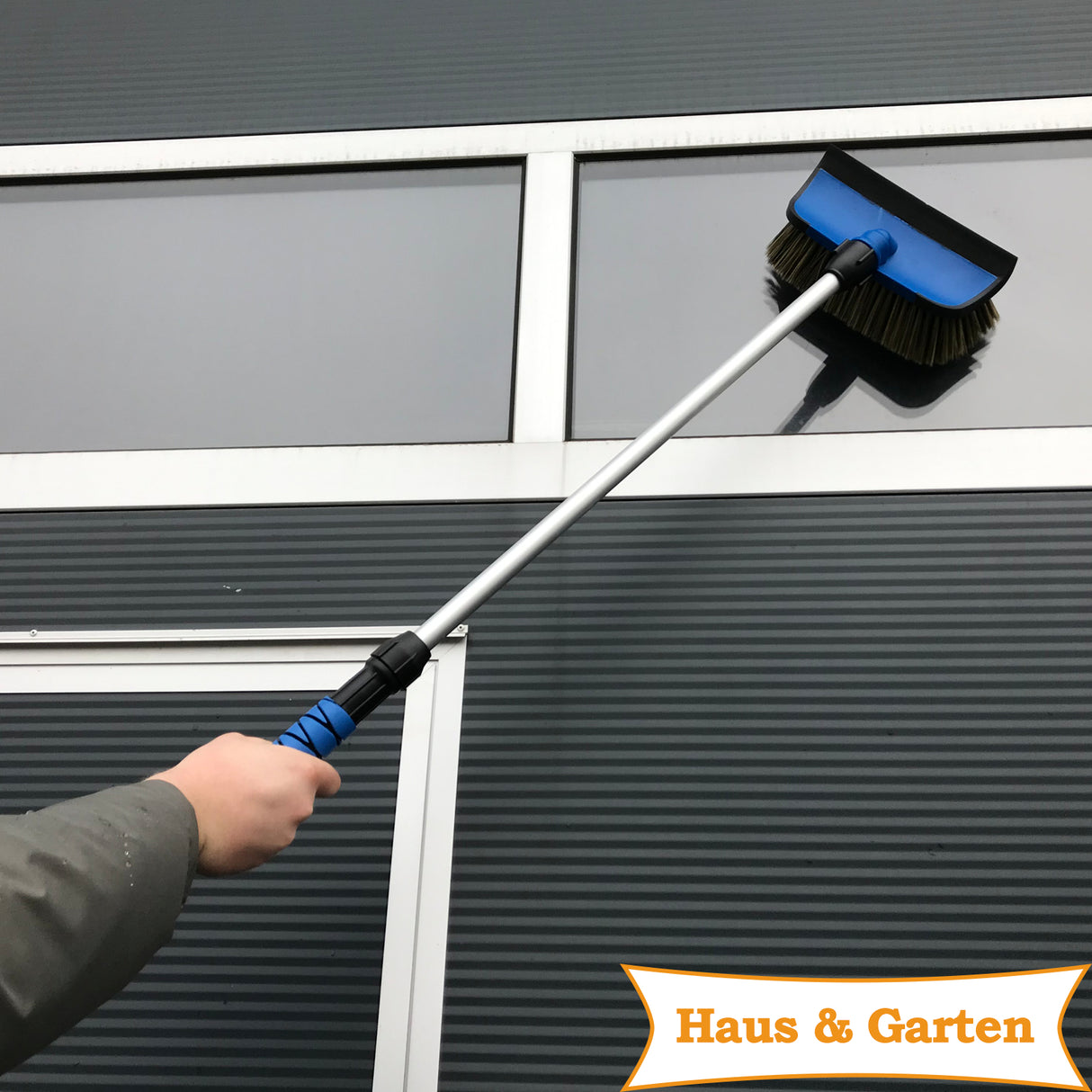 Brosse de lavage de voiture télescopique avec débit d'eau 110 – 165 cm pour voiture et camion