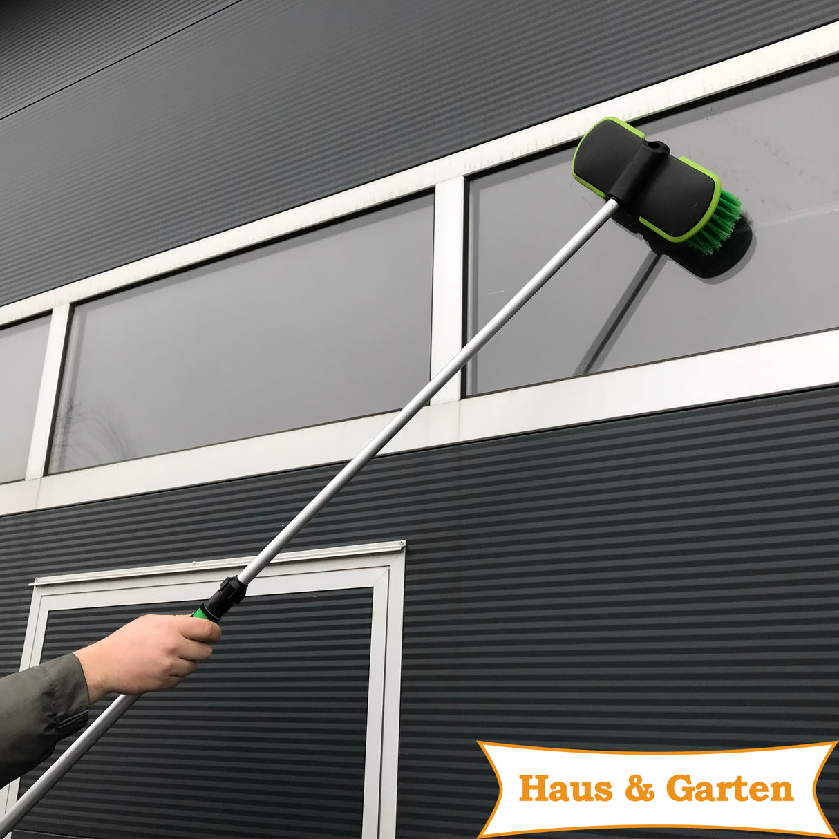 Brosse de lavage de voiture télescopique 110 – 180 cm avec jet d'eau pour véhicule camion voiture